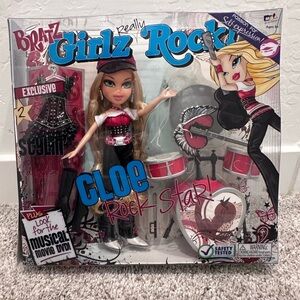 Bratz Girlz Rock Cloe Doll - Pink and Black Outfit